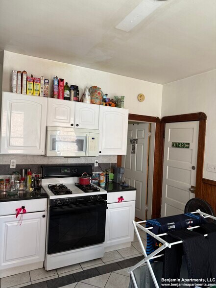 Building Photo - 4 Litchfield St