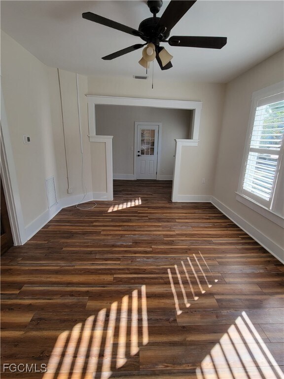 Building Photo - 1603 Woodford Ave