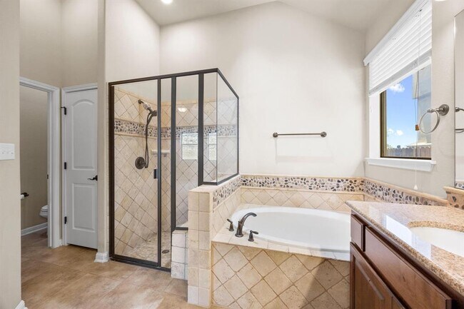 Building Photo - 14308 Senia Bend