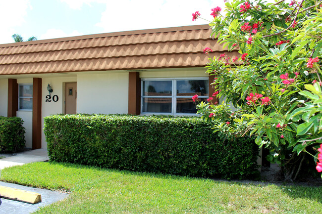 Building Photo - 5730 Fernley Dr E