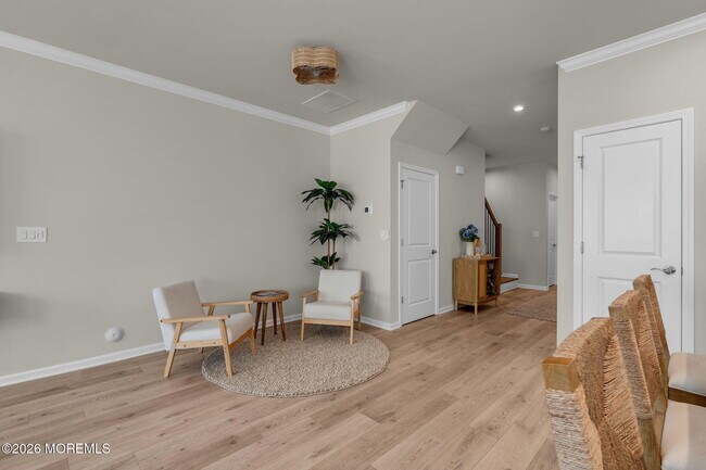 Building Photo - 22 Coburgh Dr