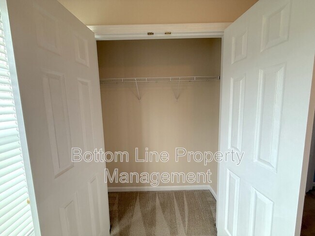 Building Photo - 3131 Ocalle Ln