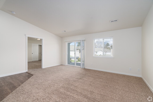 Building Photo - Whispering Pines