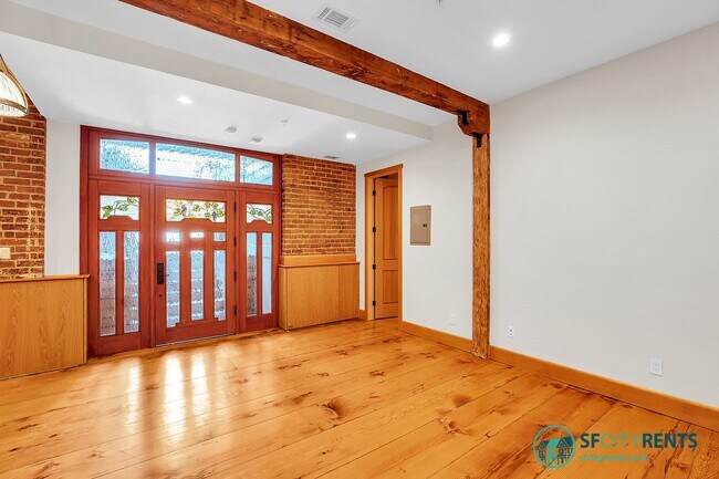 Building Photo - Intimate Super-Lux Home in Zen Garden Sett...