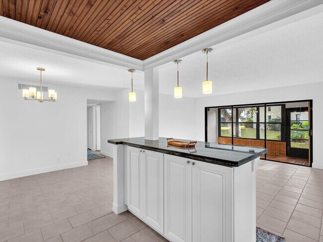 Building Photo - 524 Osprey Dr