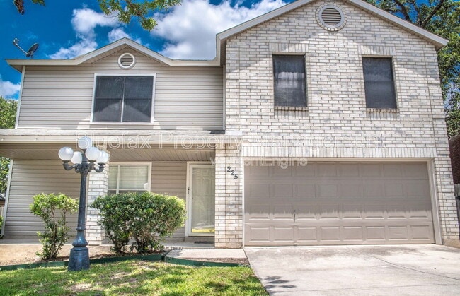 Building Photo - 225 Samantha Dr