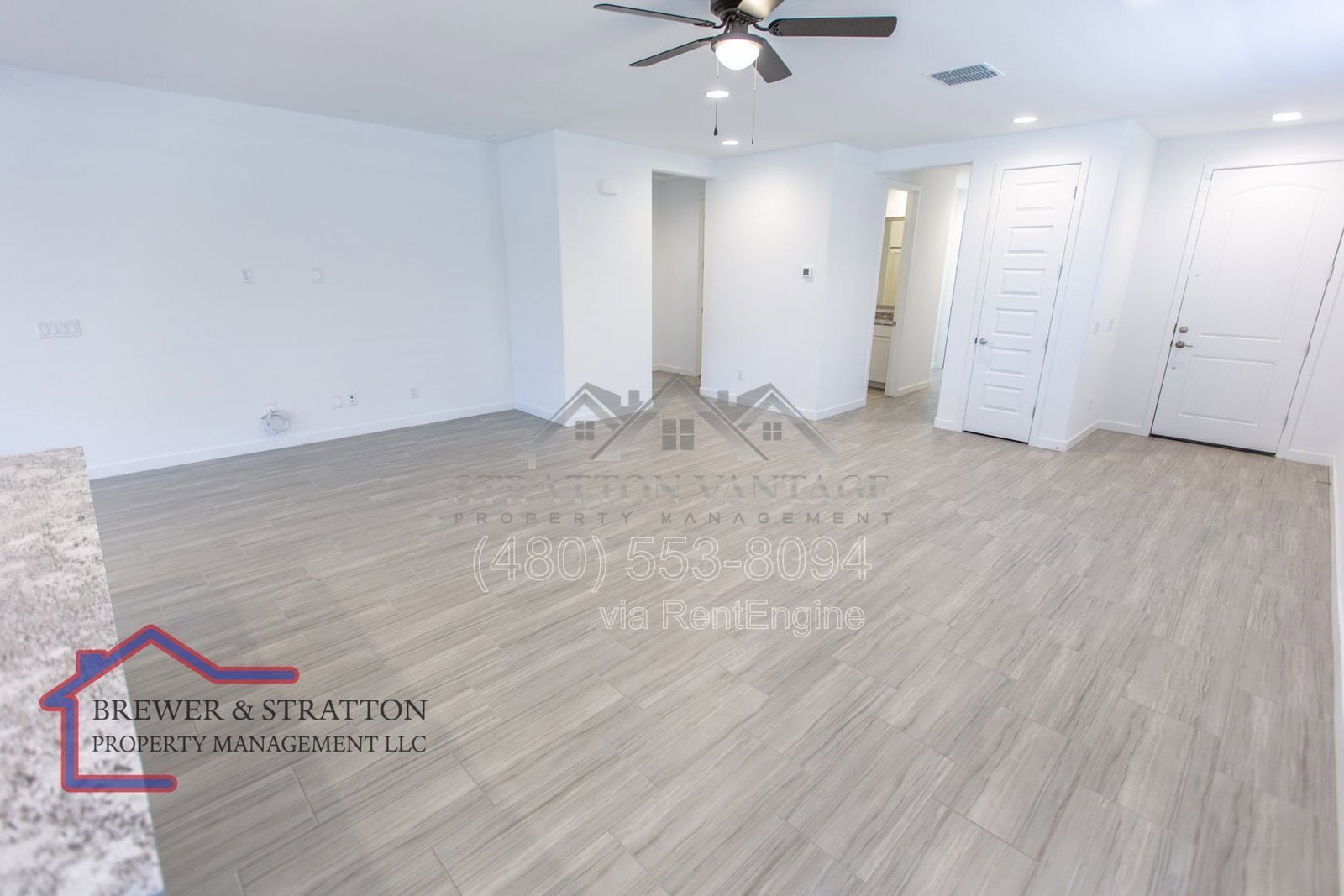 Building Photo - 2226 E Kelly Dr