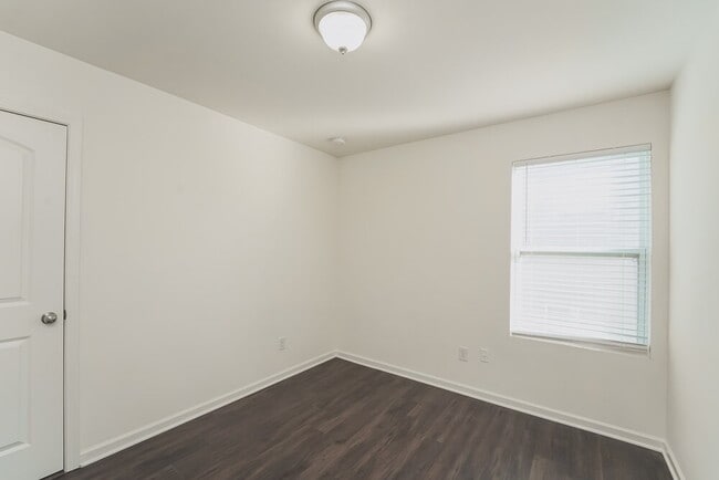 Building Photo - 5814 Ringneck Road