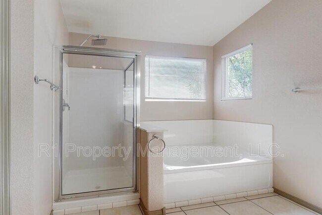 Building Photo - 745 Valley Meadows Dr