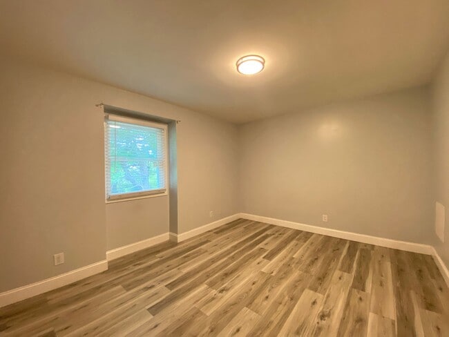 Building Photo - 331 Vineyard Park Ct