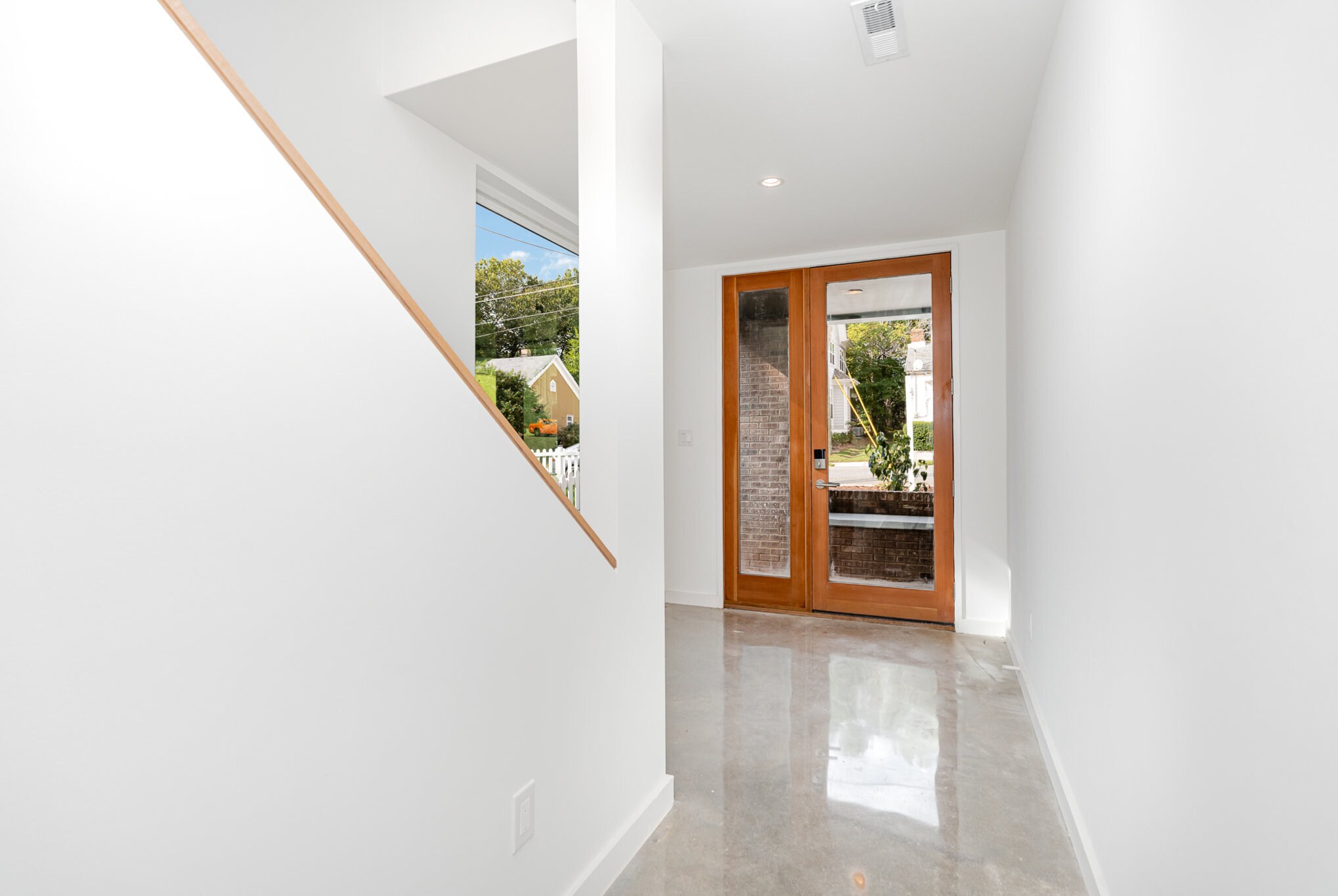 Building Photo - 515 W Lenoir St