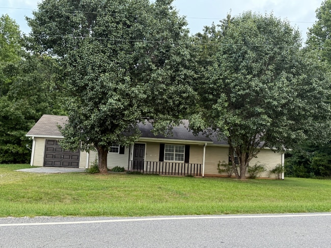 Building Photo - 25 Frogtown Rd