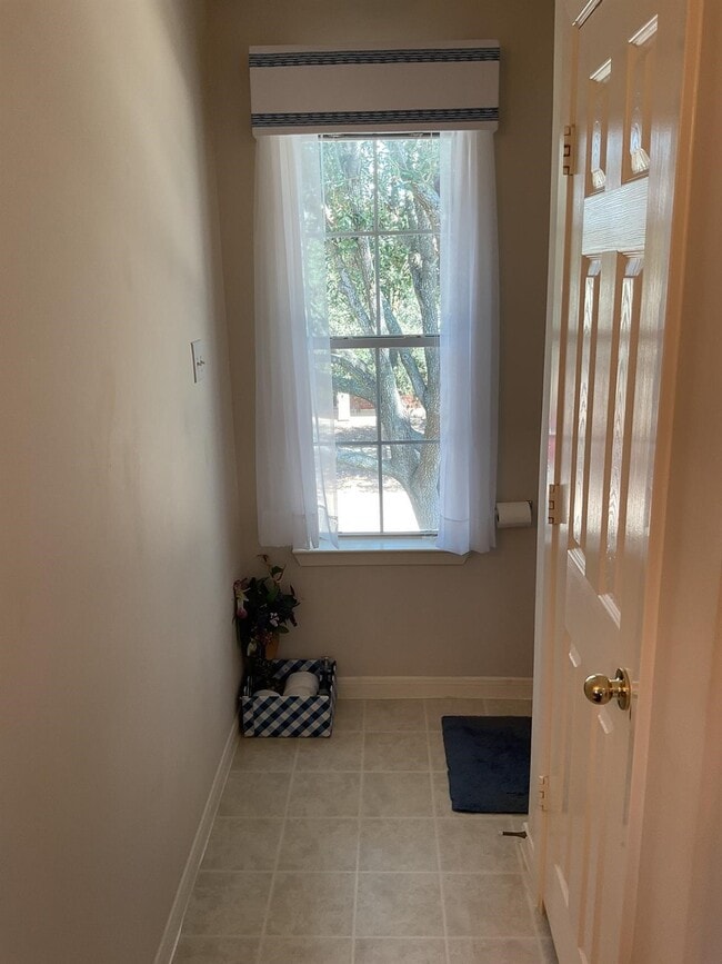 Building Photo - 6421 Austinville Dr