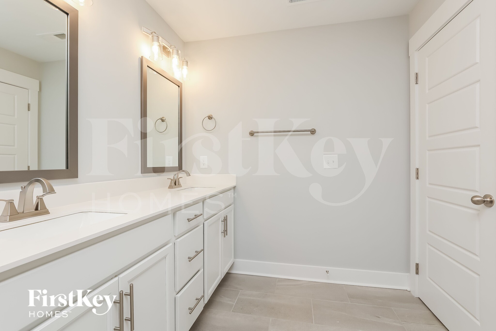 Building Photo - 1413 Kingbird Dr