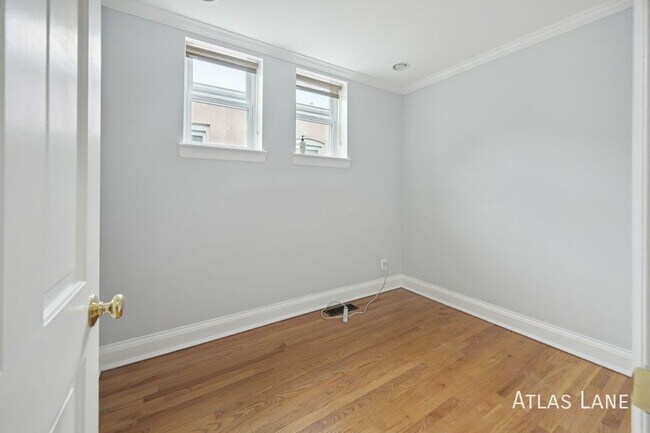 Building Photo - Waking Distance to Noma Metro Station and ...