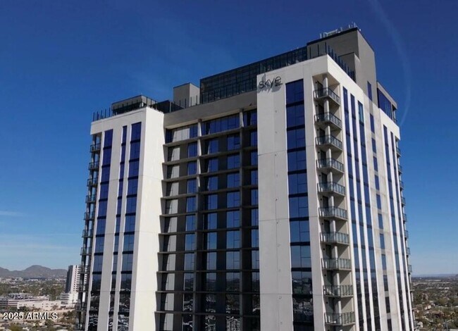 Primary Photo - 817 N 6th St