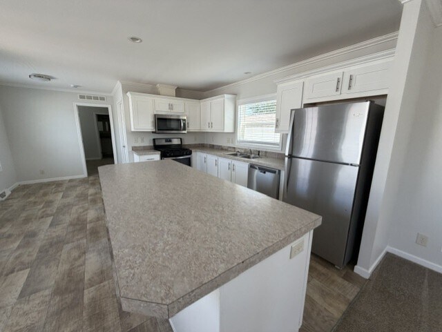 Building Photo - 1511 Summer Park Dr