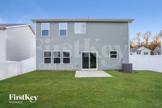 Building Photo - 9336 Sloan Forest Dr