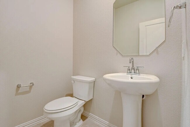 Building Photo - 1125 Gardendale Holw Ln