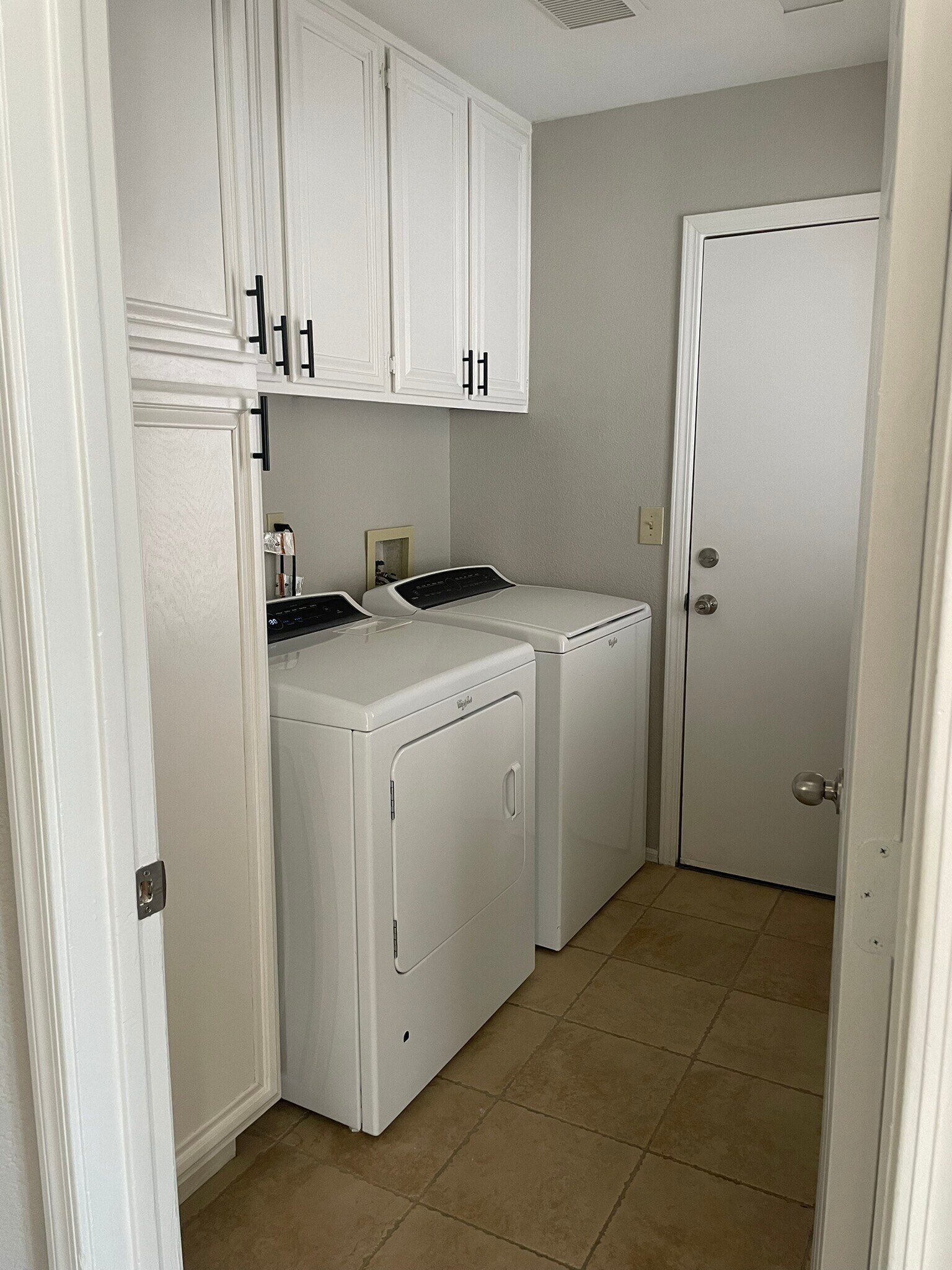 Building Photo - 1183 Pelican Lake Ln