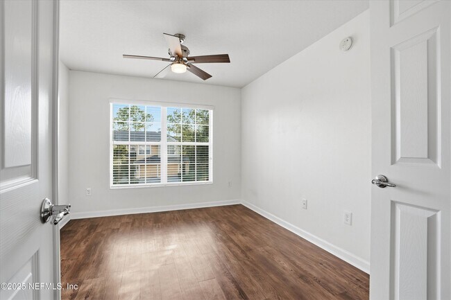 Building Photo - 6633 Jefferson Garden Ct