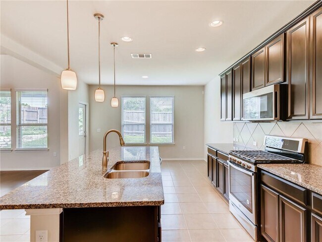 Building Photo - 9801 Tolima Dr