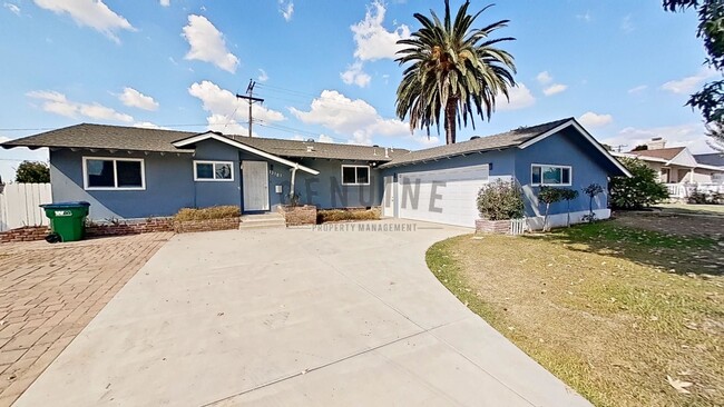 Primary Photo - Updated 4Bd 2Ba Home in Tustin