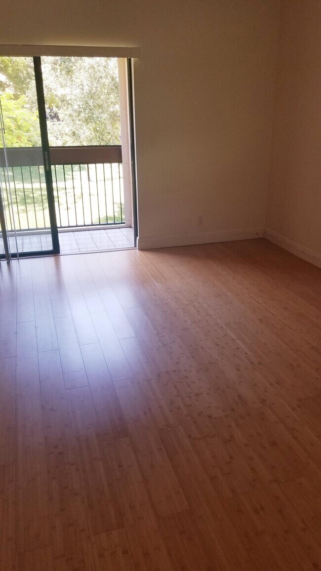 Building Photo - 2289 SW 15th St