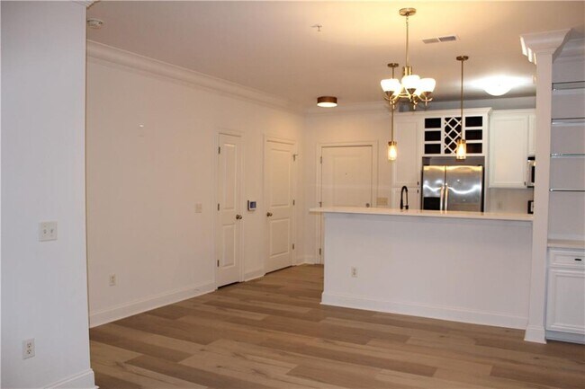 Building Photo - 901 Abernathy Rd NE