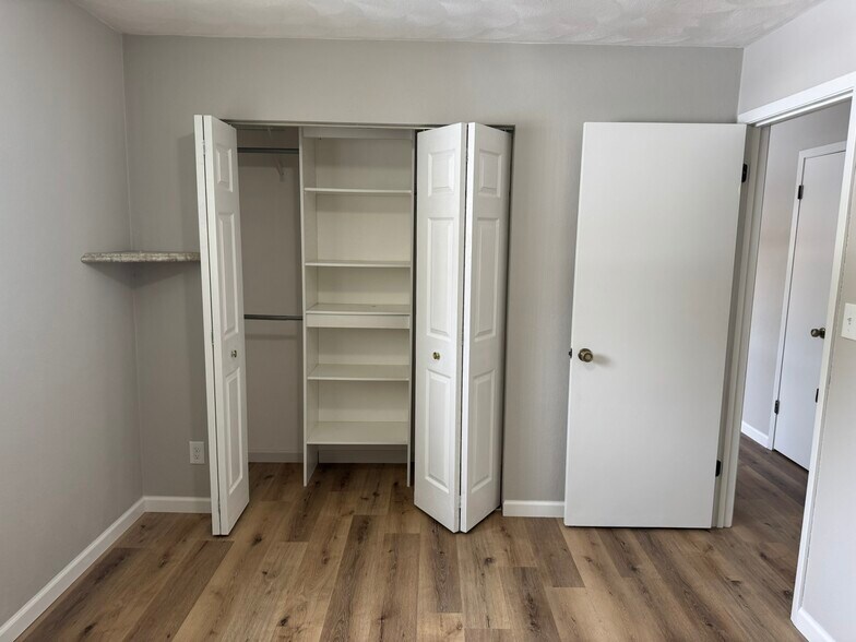 Building Photo - 310 30th Avenue Ct