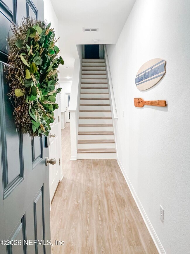 Building Photo - 81 Zaragoza Dr