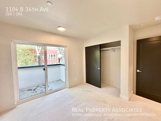 Building Photo - 1104 B 34th Ave