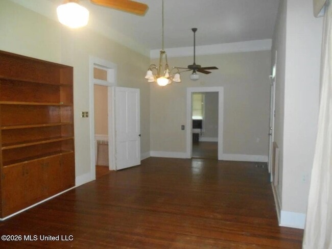 Building Photo - 8009 McComb Hville Rd