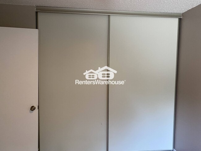 Building Photo - 2439 Karat Dr