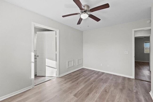 Building Photo - 455 Longstreet Rd