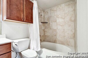 Building Photo - 7204 Oak Manor Dr