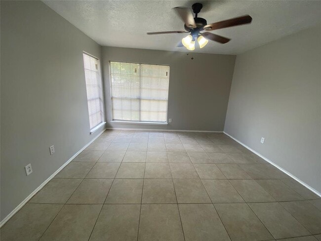 Building Photo - 14322 Rainy Sun Cir