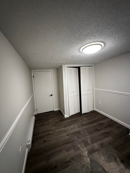 Bedroom #2 (unit will be professionally cleaned before move-in) - 33 Sumner St