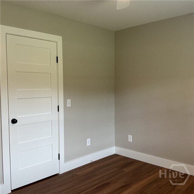 Building Photo - 5924-5921 GA-21