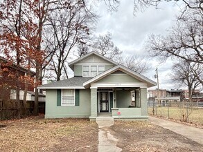 Building Photo - SamCooper2532