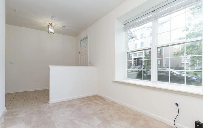 Building Photo - 3736 Green St