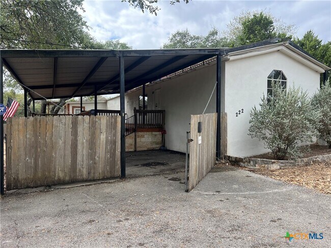 Primary Photo - 222 Buckhorn Dr