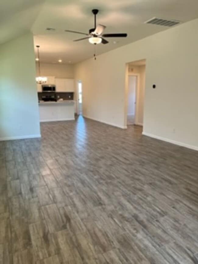 Building Photo - 1st Month Free!