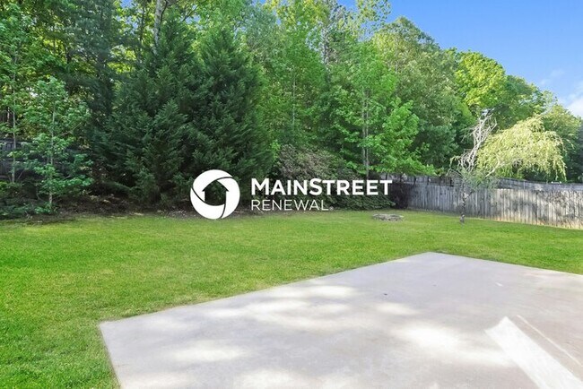 Building Photo - 3 Bedroom Pet-Friendly Home in LOGANVILLE,...