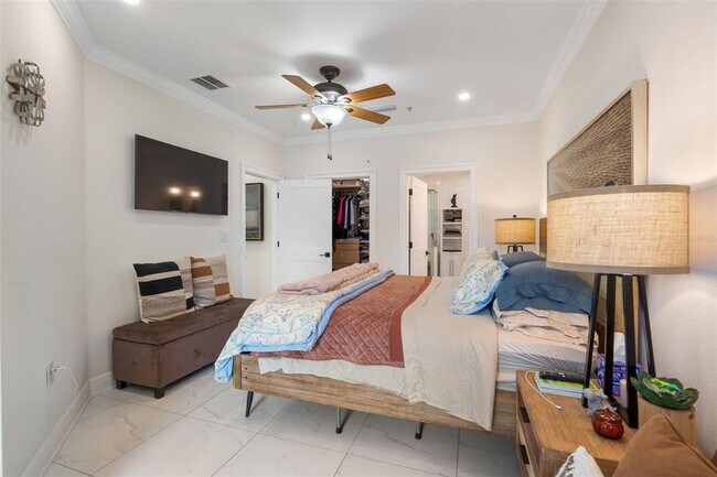 Building Photo - 2741 Via Cipriani