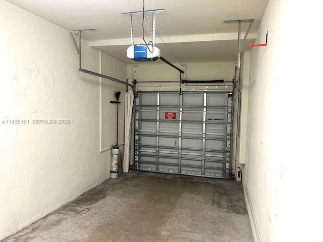 Building Photo - 5505 NW 27th Ct