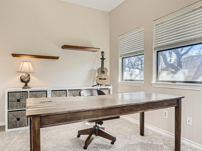 Building Photo - 1404 Norwalk Ln