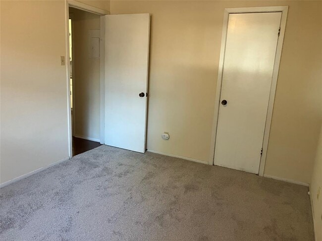 Building Photo - 8111 Ceberry Dr