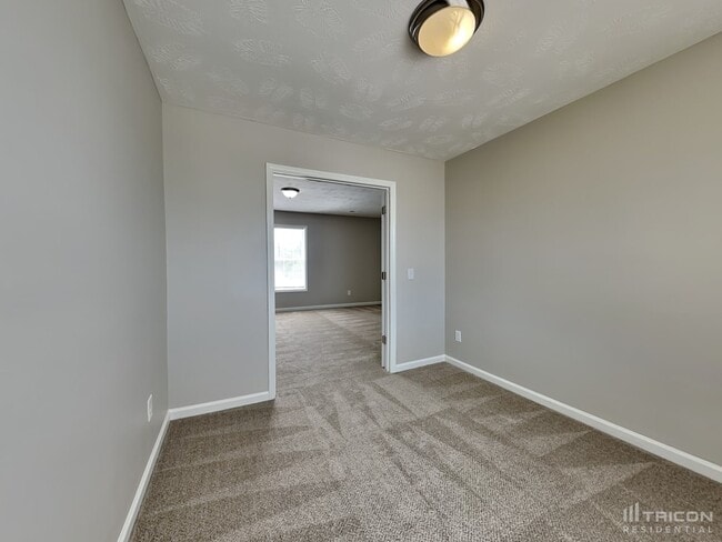Building Photo - 459 Lenoir Dr