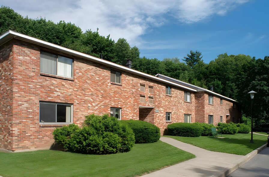 Primary Photo - Park Ridge Apartments